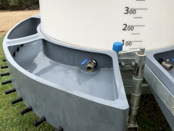 Milk Bar Classic 50 teat calf feeder