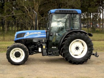Late model 2016 New Holland T4.95F 4WD/FWA Orchard/Vineyard Tractor