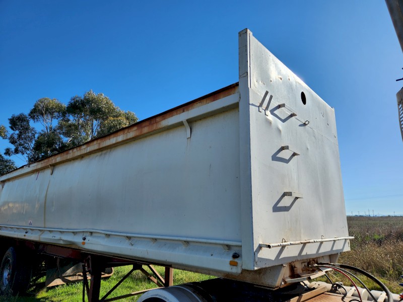Sams Bulldog Steel Chassis Tipper