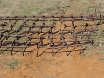 4 bay Harrows with harrow bar