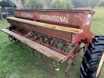 International A61 16 run combime