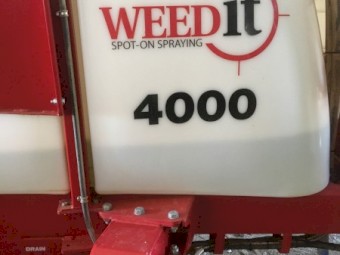 3m fixed axle from 2016 model Croplands WeedIT 4000lt cart.