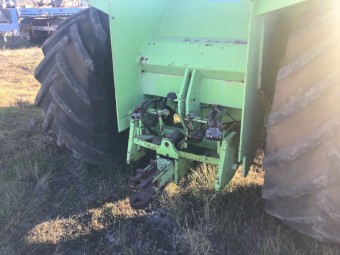 Steiger Bearcat ST 220 Tractor