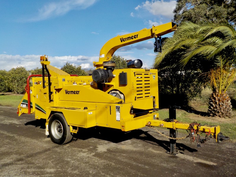 Late model 7/2017 Vermeer BC1800XL 19" Commercial Diesel Wood Chipper