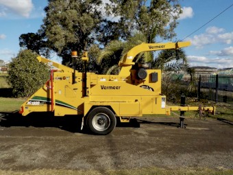 Late model 7/2017 Vermeer BC1800XL 19" Commercial Diesel Wood Chipper