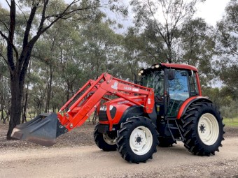 Kioti DK1002 Tractor