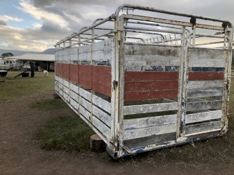Timber Livestock/Cattle Crate