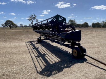 Case IH 1010 25ft Front