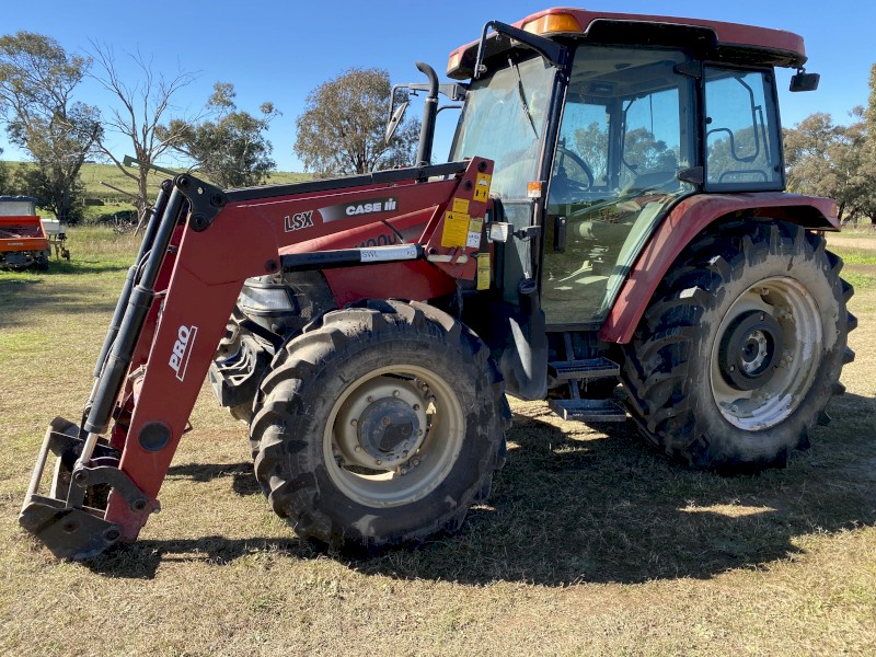 2008 Case 1100u Tractor and Challenge Loader