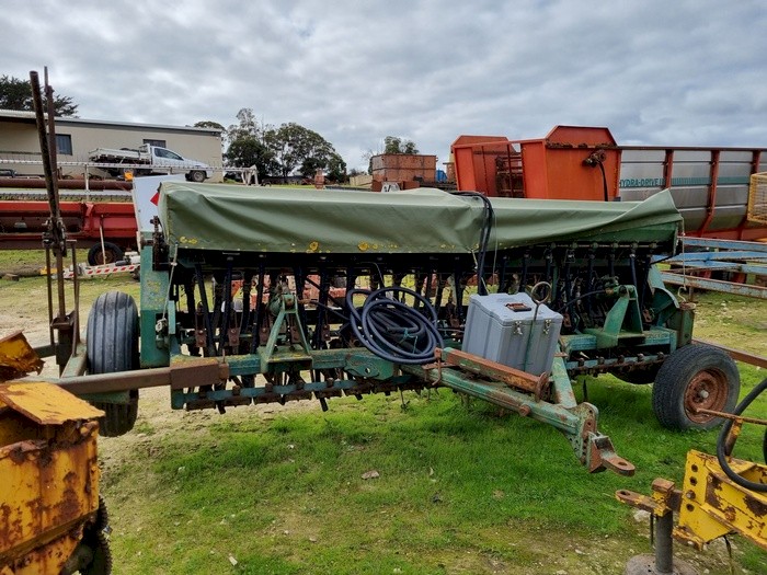 Caldow Grassliner Seed Drill Farm Tender