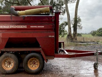 Bromar 50 Bag Feeder with Scales