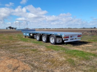 1998 Krueger drop deck 