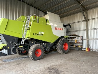 2011 Claas Lexion 670 Header