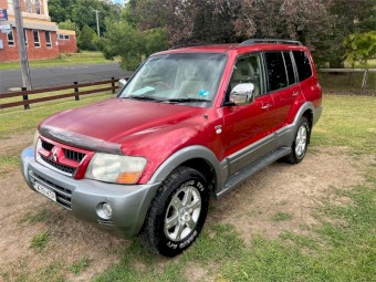 2005 Mitsubishi Pajero Exceed V6