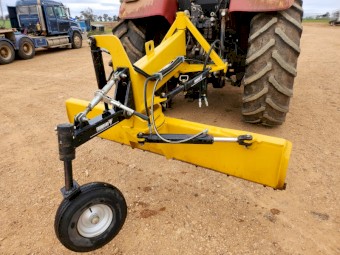 Farmgard Contractor 560-2 Grader Blade