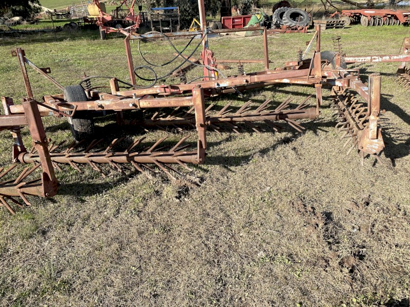 23 ft pinnacle prickling harrows 