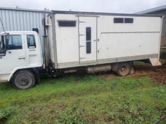 1992 Isuzu 500 FSR Truck