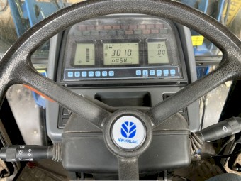 2003 New Holland TS115 Tractor