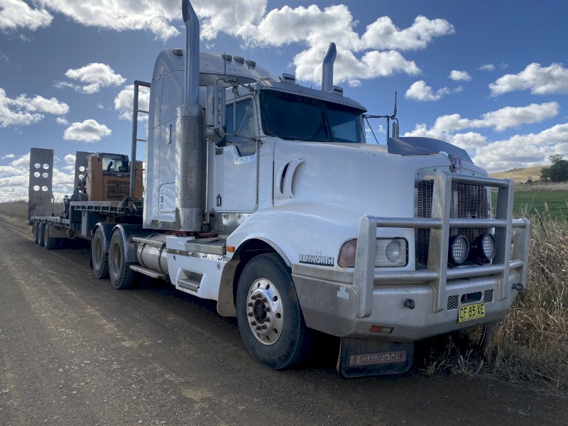 2005 Kenworth T404 Prime Mover