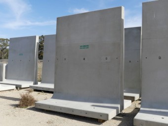 Freestanding Concrete Retaining Walls 3m high x 2.4m long AgCrete L-Blocks x 10