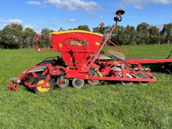 Vaderstad Rapid 400C Super XL Disc Seed Drill