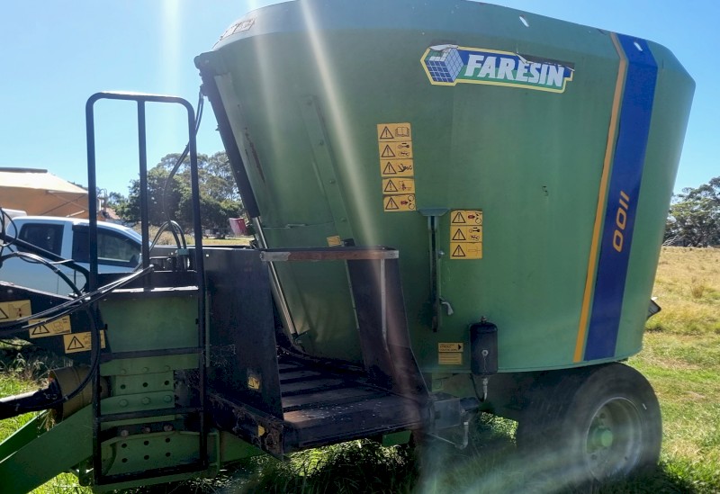 2014 Faresin 1100 Feed Mixer