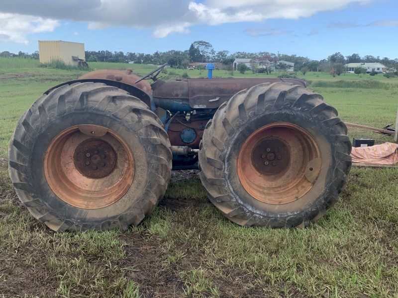 Fordson Super Major County