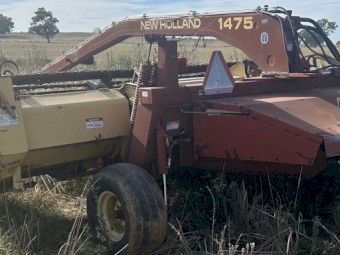 New holland mower 1475 conditioner 