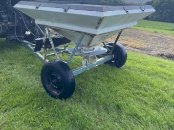 Fertiliser Spreader