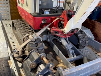 Takeuchi TB216 low 82 hrs
