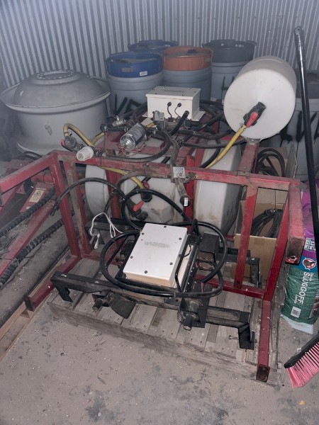 Gazeeka Moisture meter and spray tank set up