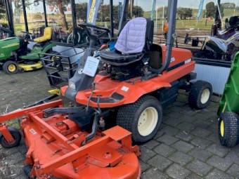 Kubota F2560 front mount deck mower 72