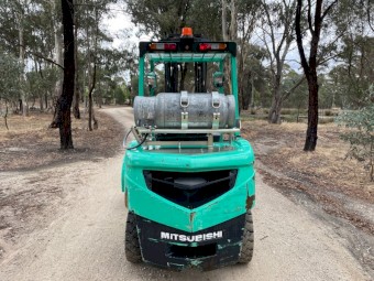 Mitsubishi Fork Lift - 3.5 Ton - Wide Wheel