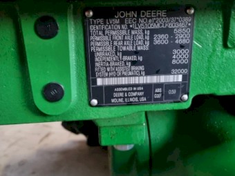 2020 John Deere 5105M Tractor with Cab