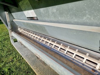 1800HD Advantage Sheep Lick Feeder (with lamb creep panels)