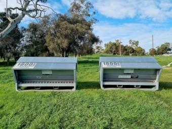1800HD Advantage Sheep Lick Feeder (with lamb creep panels)