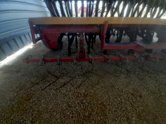 Duncan MK3 Seeder with roller