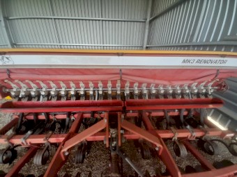 Duncan MK3 Seeder with roller