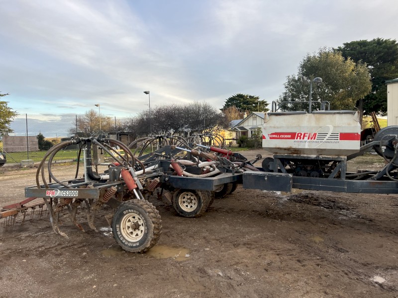 RFM 2400 Air Seeder Farm Tender
