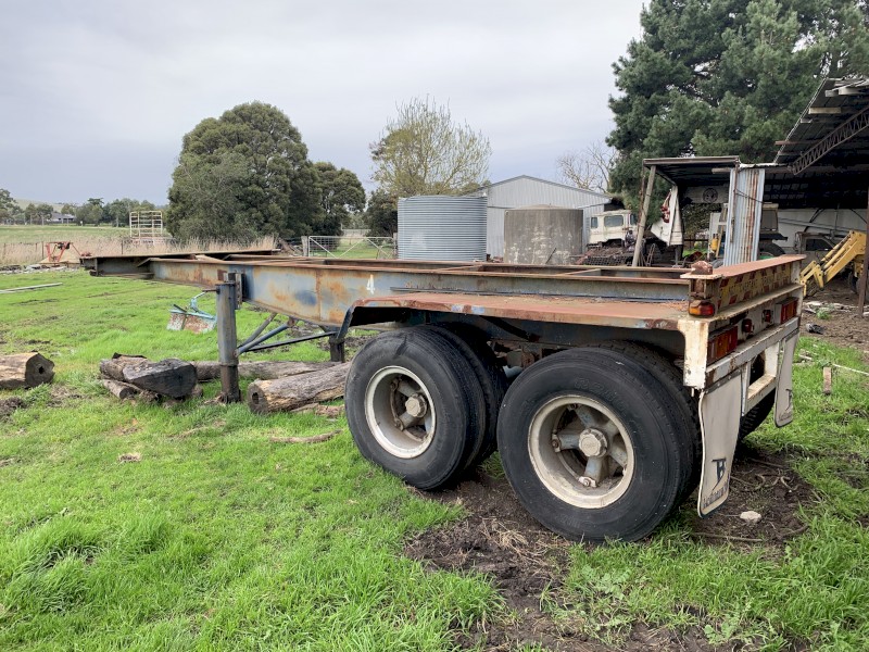 Skel trailer 20 foot