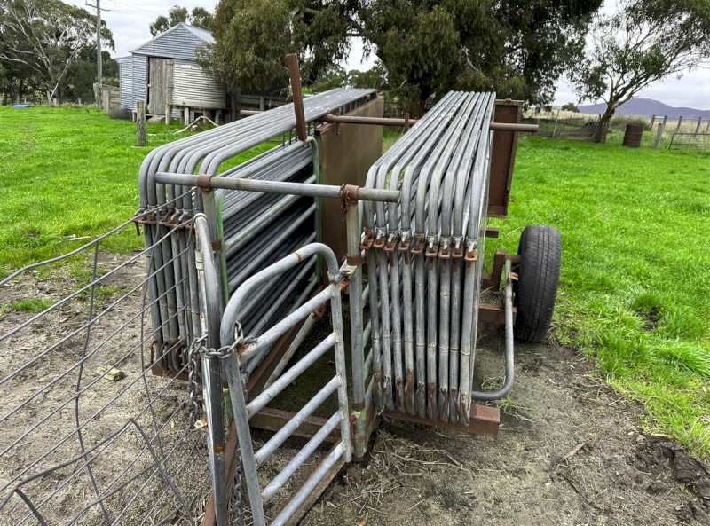 Portable Sheep Yards - 18 panels