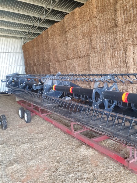 2012 MacDon FD70 Flex Draper Front