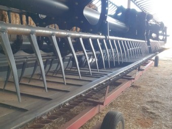 2012 MacDon FD70 Flex Draper Front