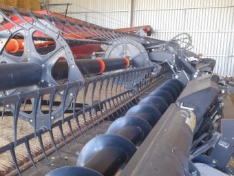 2012 MacDon FD70 Flex Draper Front