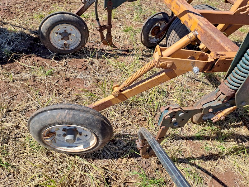 64 x Gyral Press Wheels Farm Tender