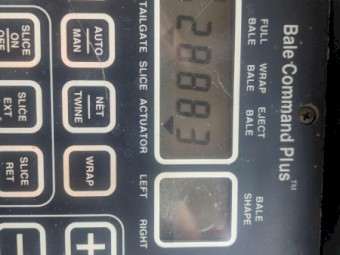 New Holland 648 Round Baler