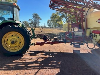 Hardi 6036 Commander SII Trailing Boom Spray