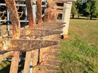 40' Hydraulic Harrows