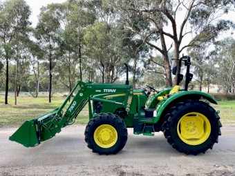 John Deere 5055E Tractor