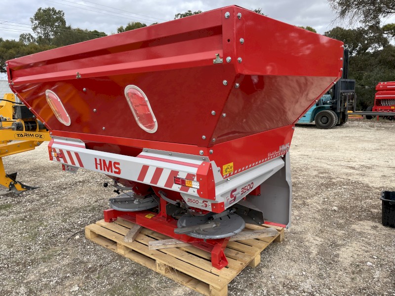 ***Reduced*** HMS 3500L Fertiliser Spreader